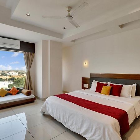 Goverdhan Greens Resort Dwarka L Hotels In Dwarka Eksteriør bilde