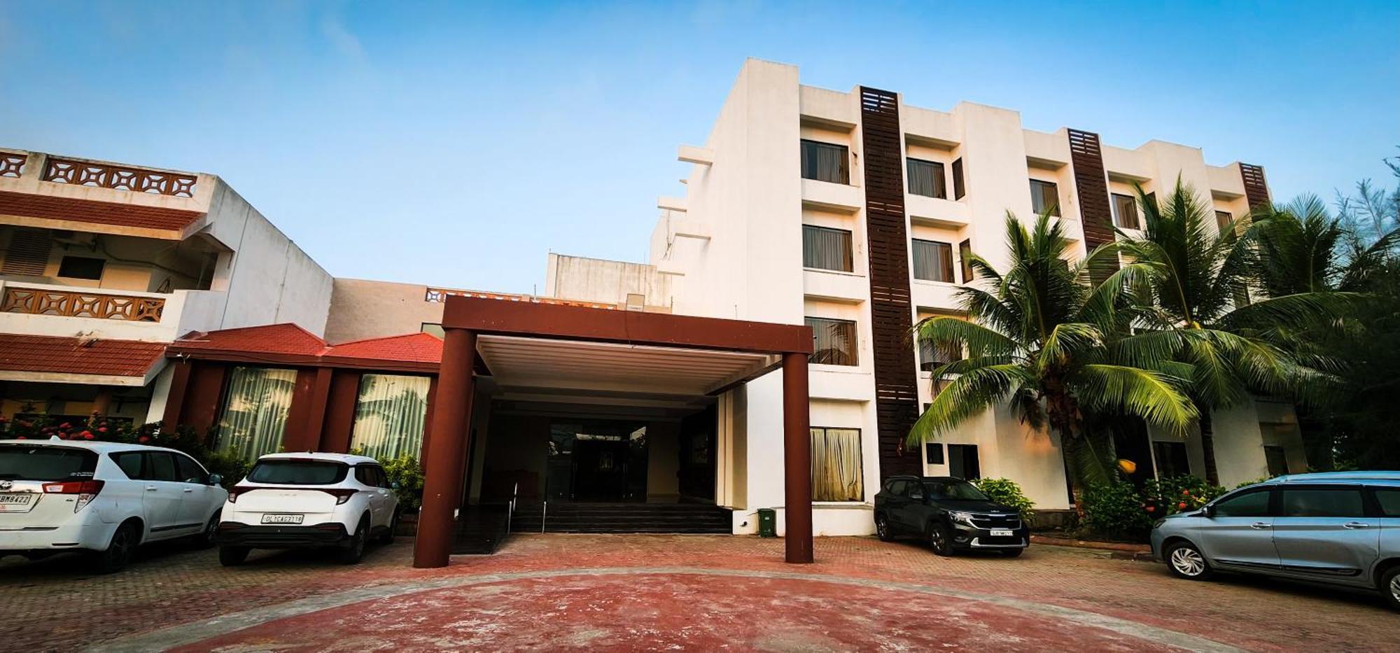 Goverdhan Greens Resort Dwarka L Hotels In Dwarka Eksteriør bilde